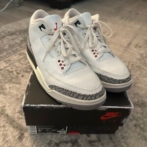 Air Jordan 3 Retro Size 4.5 big kids or 6 women’s